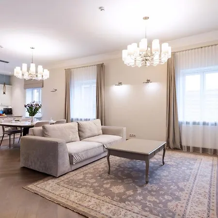 Luxury 2bdr Heart Of Old Town *