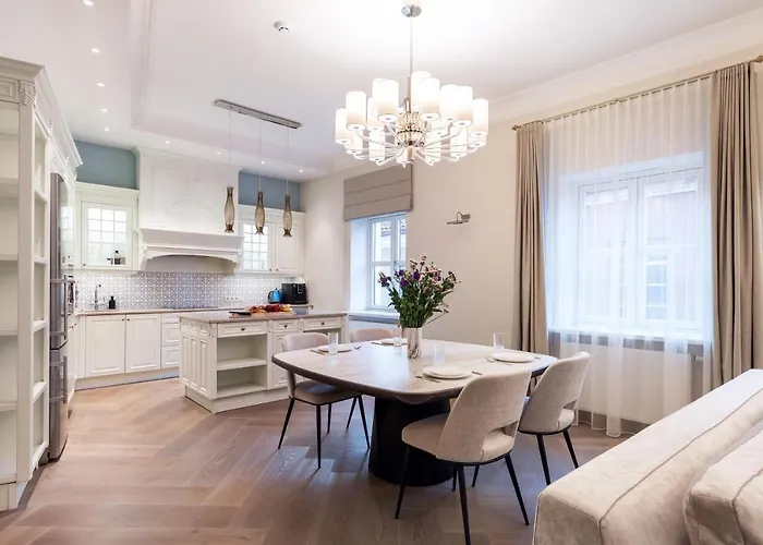 Luxury 2bdr Heart Of Old Town Vilnius