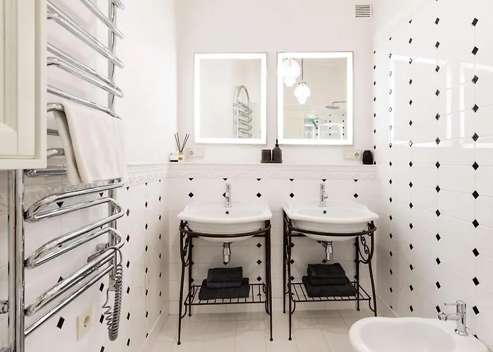 Luxury 2bdr Heart Of Old Town * Vilnius