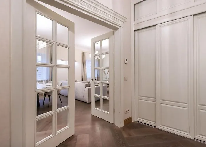 Luxury 2bdr Heart Of Old Town