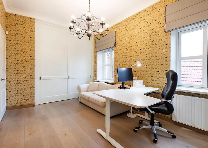 Luxury 2bdr Heart Of Old Town Vilnius