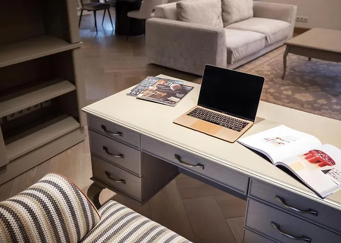 Luxury 2bdr Heart Of Old Town Vilnius