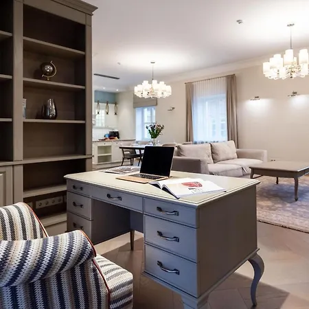 Apartment Luxury 2bdr Heart Of Old Town